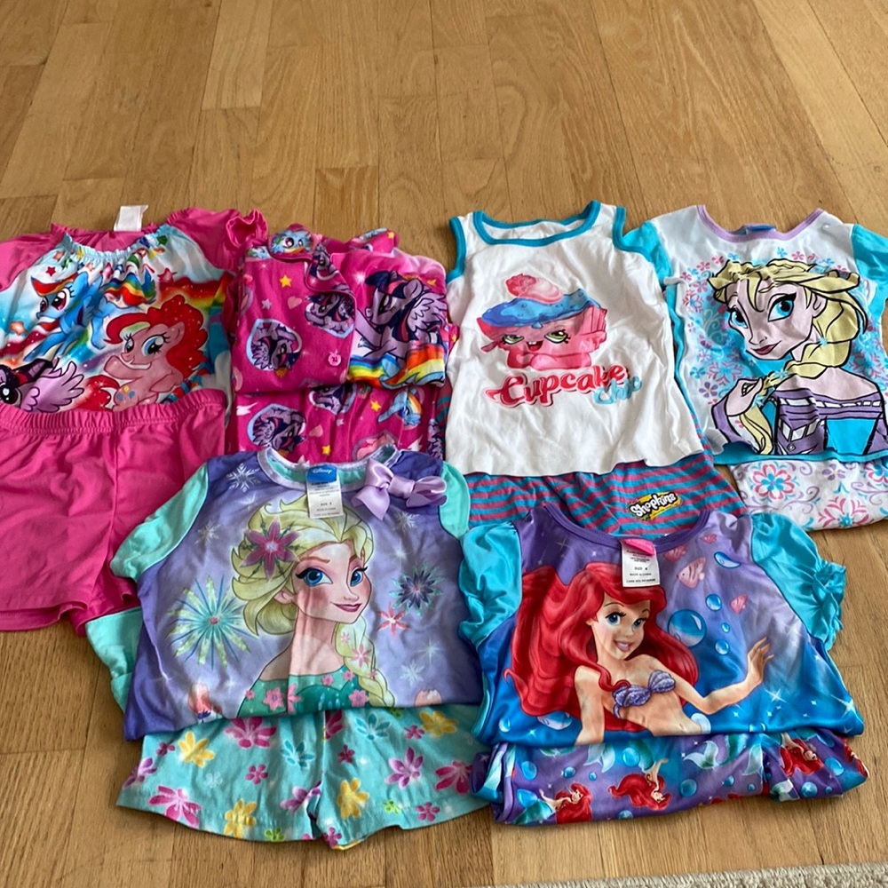 Bundle of kids sz 8 pajamas shopkins Princess my little pony mermaid 6 in total